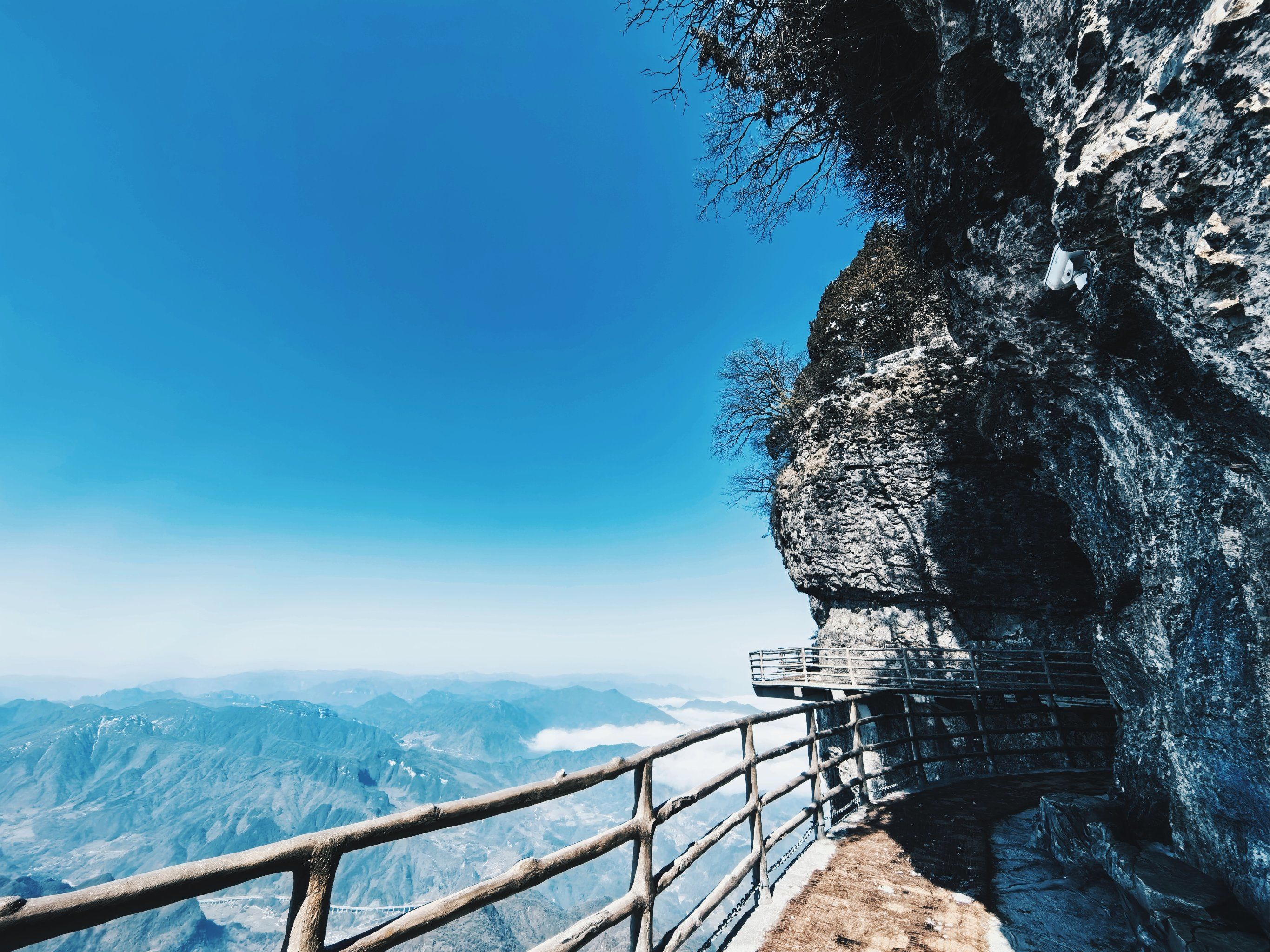 龙头山大断崖开放时间 汶川地震形成原因揭秘