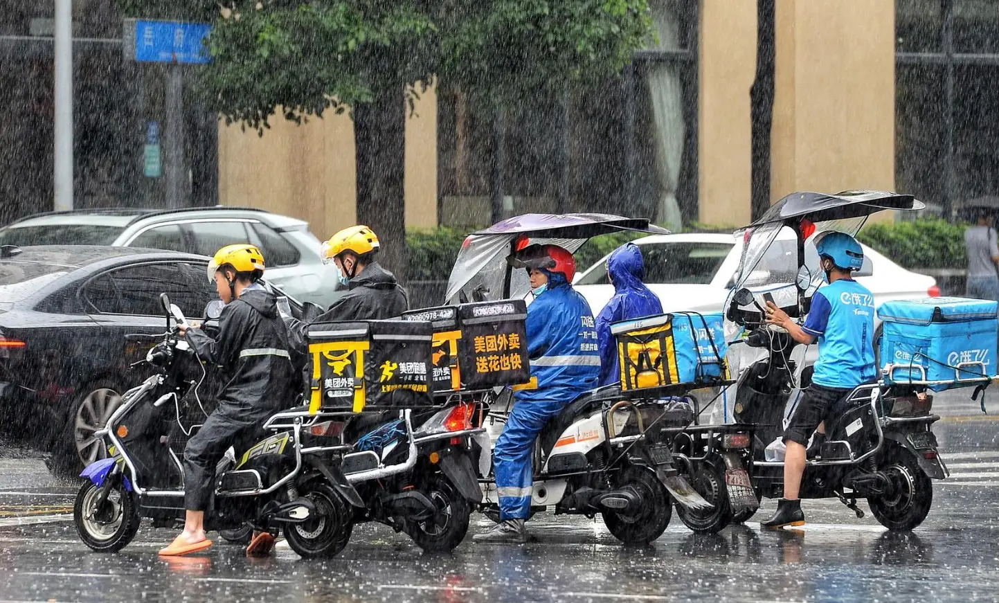 美团特殊女骑手配送指南，如何快速高效完成订单配送