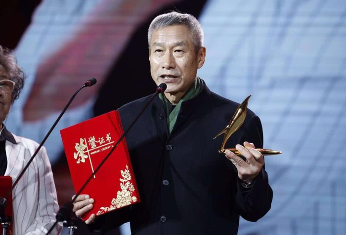 《理想国》中“ 哲学王 ”的双重隐喻是什么?...