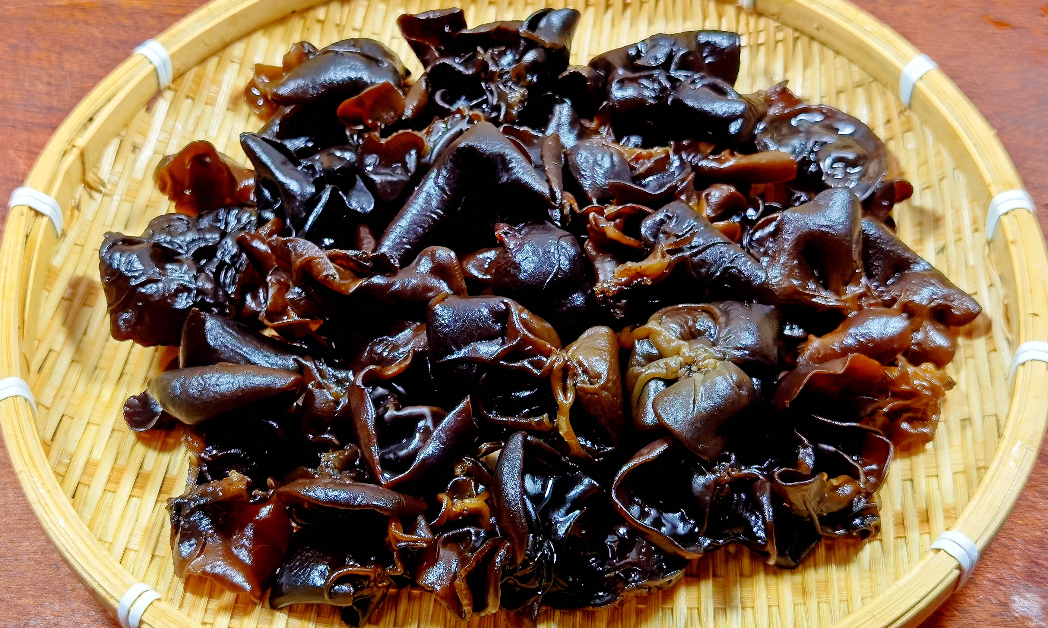 鲜木耳真的有毒吗?...