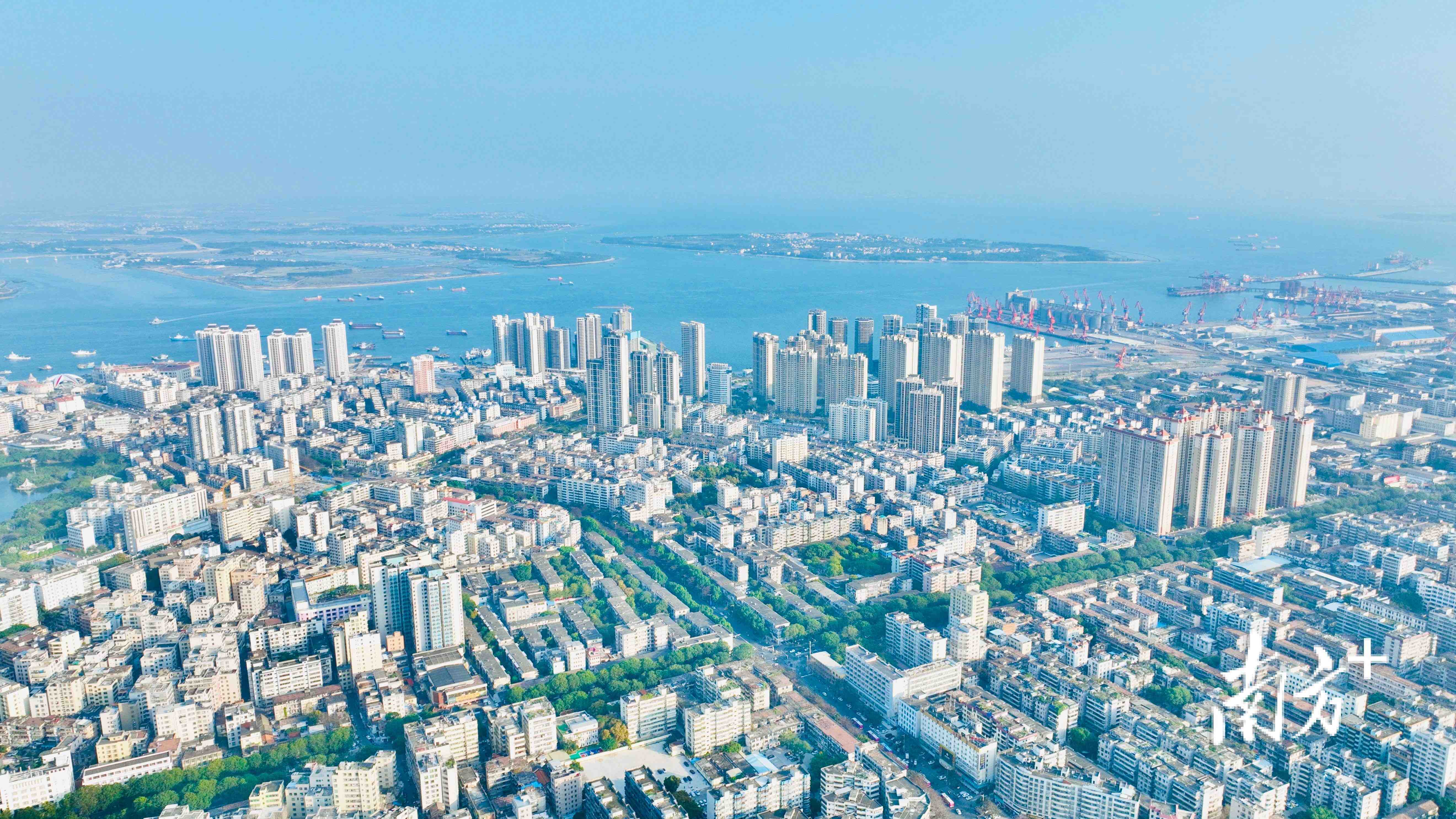 霞山区万达广场6栋美女真有那么多吗？实地探访揭秘真相