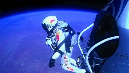 人在3.9万米跳伞为什么不会燃烧？而卫星和陨石会？...