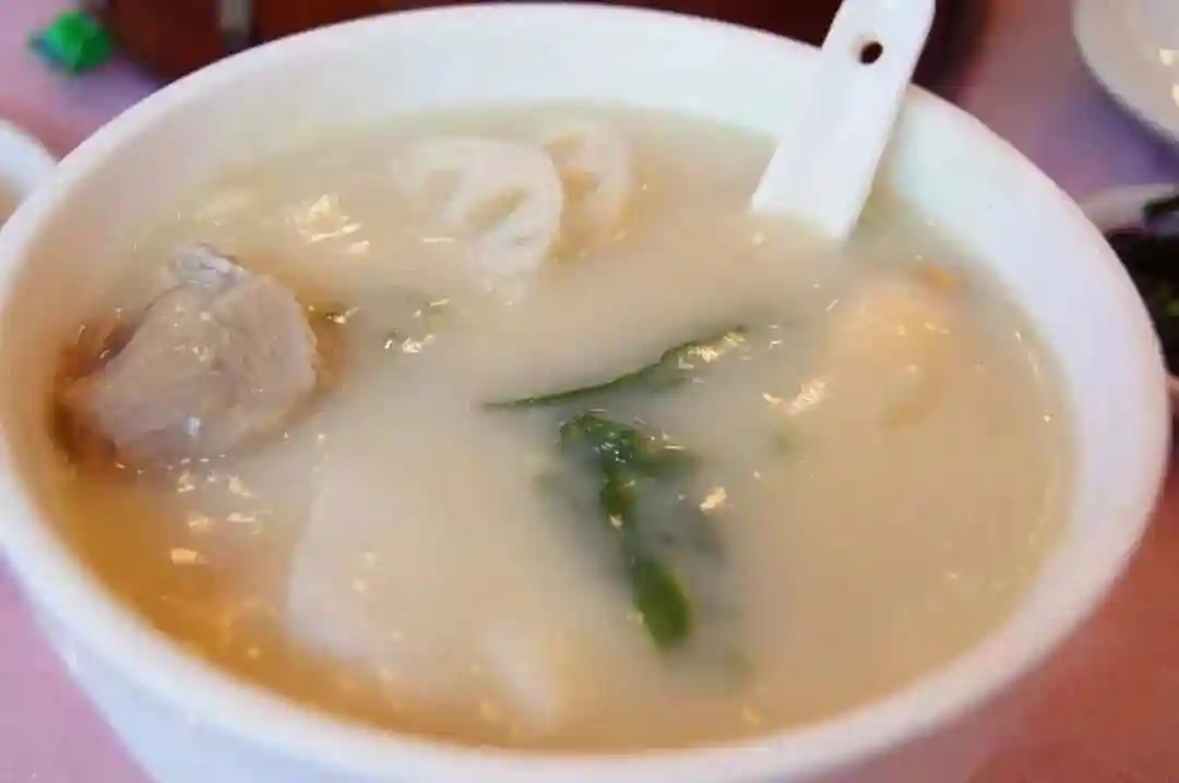 太原人喜欢吃的八味珍材拼“头脑”是一种什么美食?...