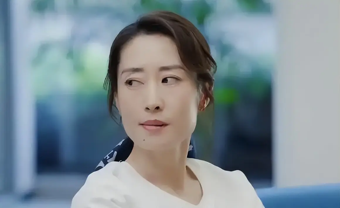 刘敏涛：40岁后走向“叛逆”？...