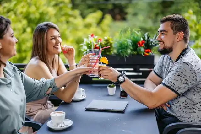 名媛社交如何避坑?揭秘高端圈层3大准入法则