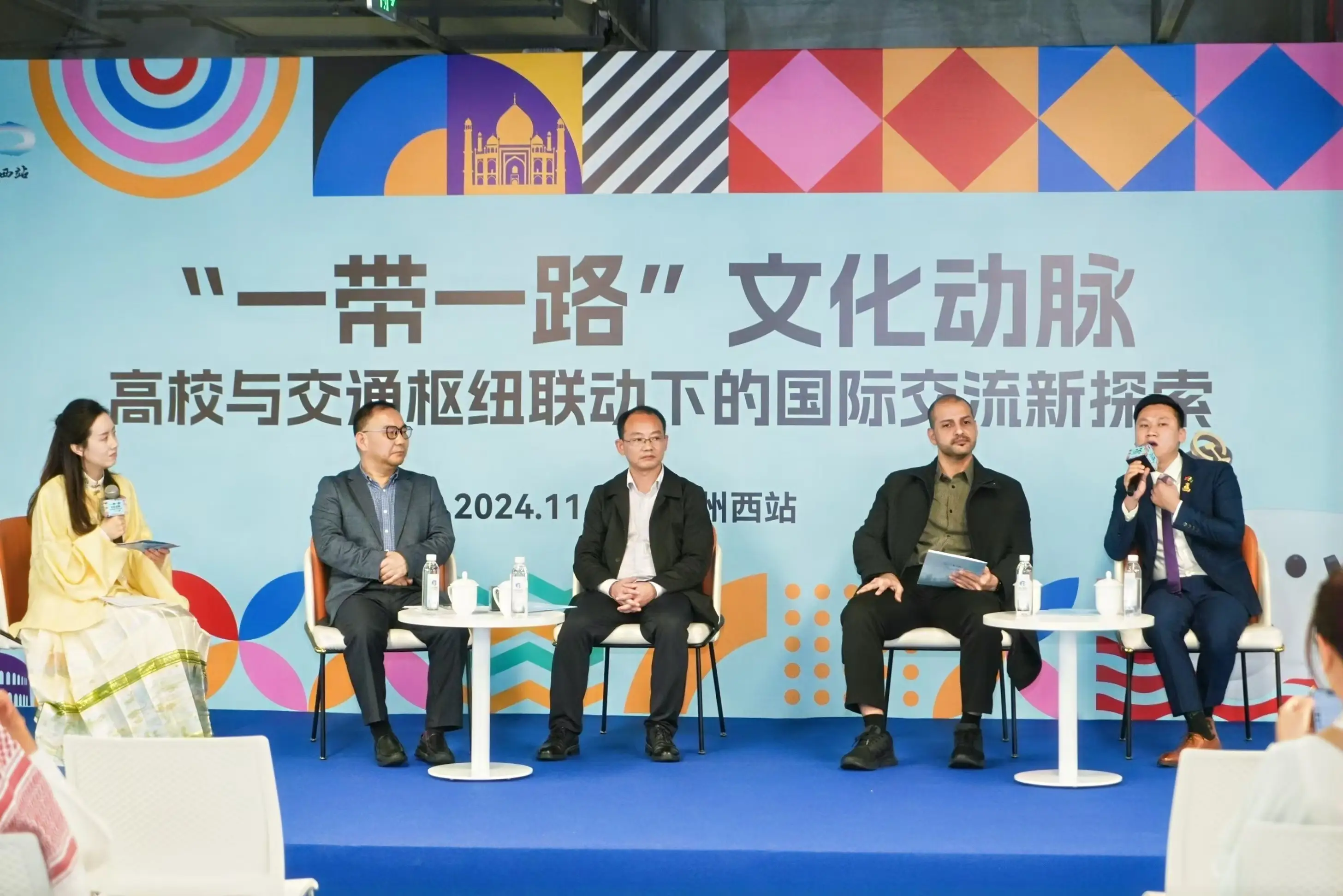 住在北极的原住民有着怎样的前世今生?...