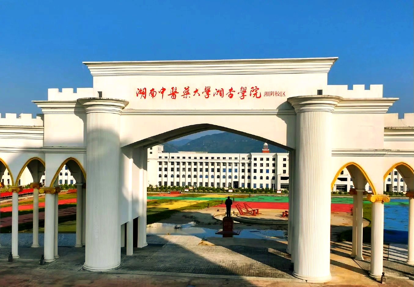 一位权威专家声明说，珠海吉大哪里有黄色服务？了解合法休闲娱乐选择与注意事项