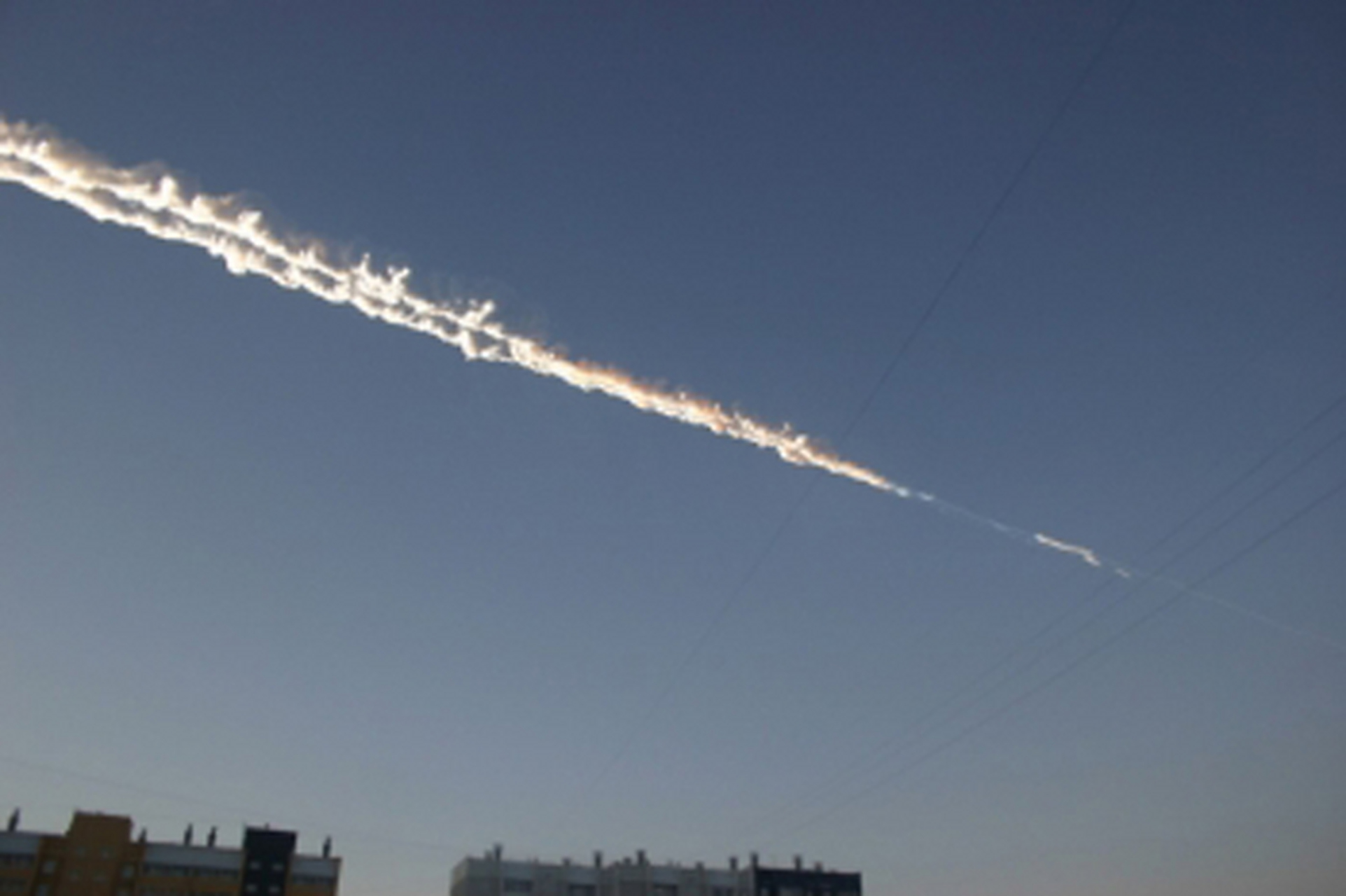 2013年陨石在俄罗斯上空爆炸，是因为被UFO所击...