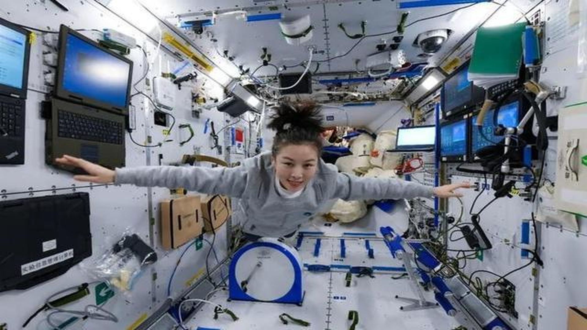 拜拜了您呐！俄罗斯发布告别空间站的演示视频，有人或...