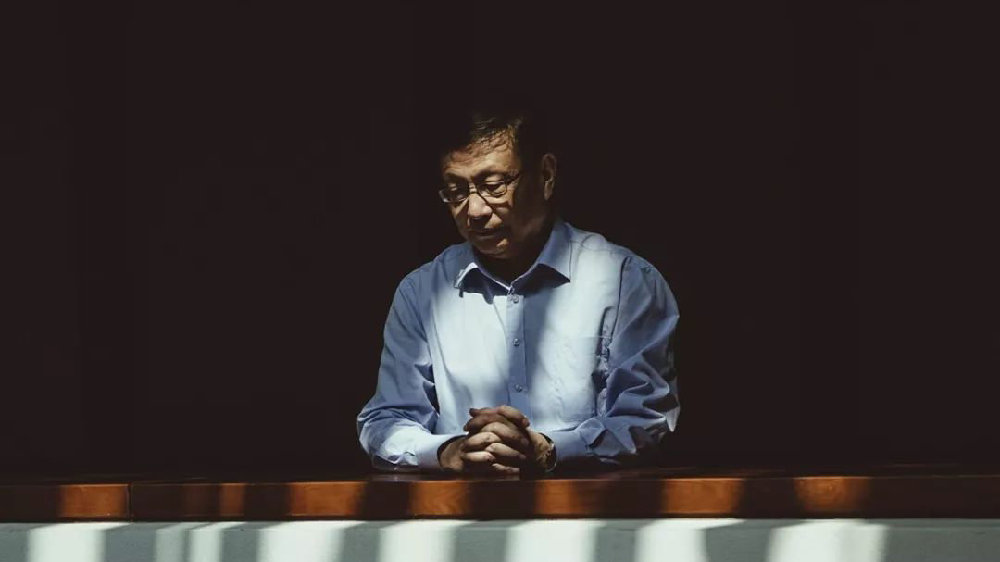 他是数学天才却沦落到美国刷碗，沉寂21年，58岁破...